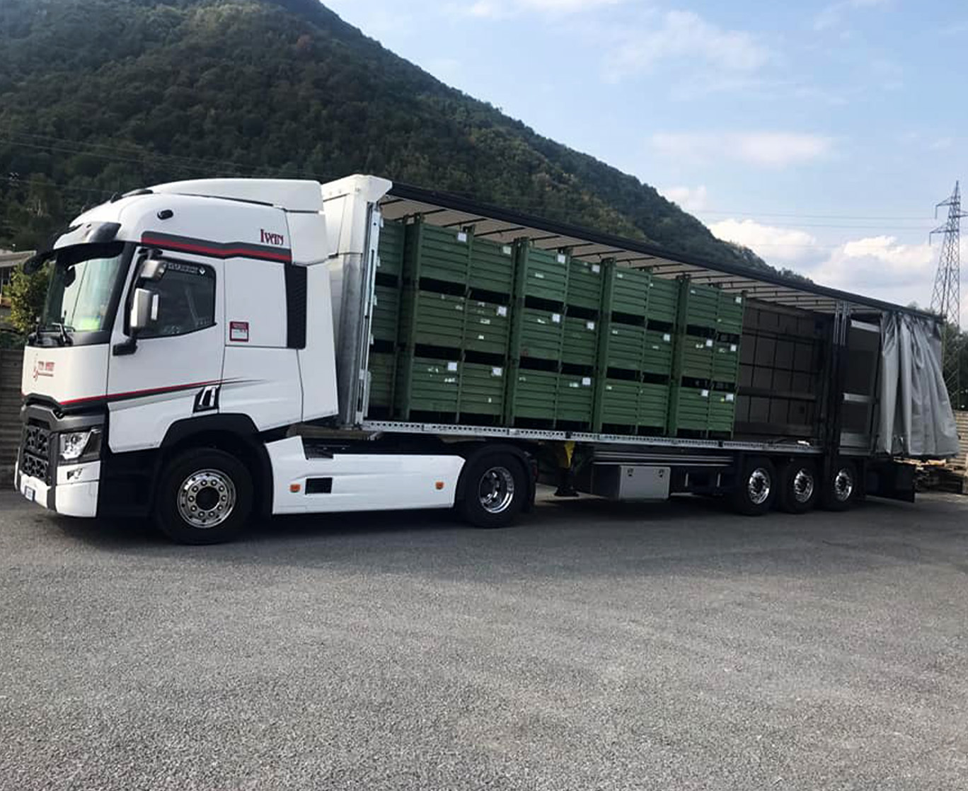 bilico-centinato-3-assi-trasporti-baggio
